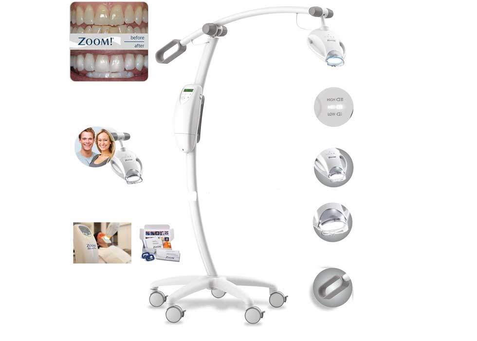 Tẩy trắng răng Lazer Zoom II – USA với đèn chiếu giúp kích hoạt gel Zoom làm trắng, dễ dàng loại bỏ các vết ố màu trên răng, trả lại cho bạn một nụ cười tươi tắn, rạng rỡ.