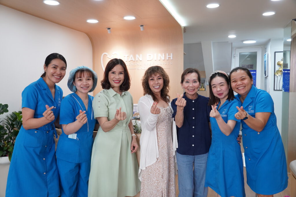 Nha khoa Tân Định sẽ trở thành người bạn đồng hành cùng bạn trên hành trình tìm lại nụ cười.